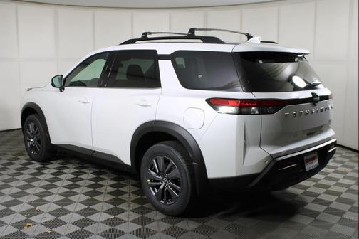 2025 Nissan Pathfinder SV 4WD