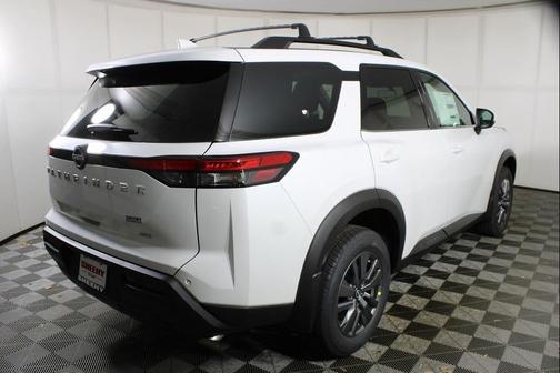 2025 Nissan Pathfinder SV 4WD