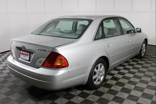 2002 Toyota Avalon XLS