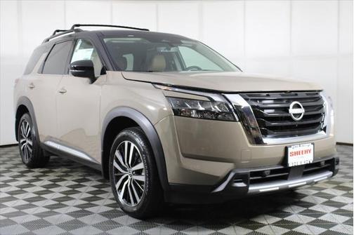 2025 Nissan Pathfinder Platinum 4WD