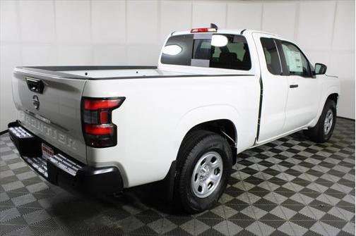 2025 Nissan Frontier S