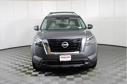 2025 Nissan Pathfinder SV 4WD