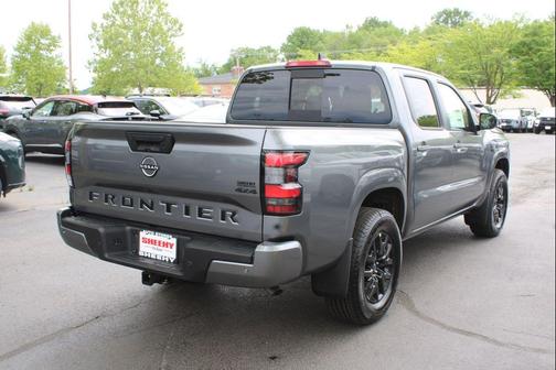 Gun Met 2026 Nissan Frontier SV