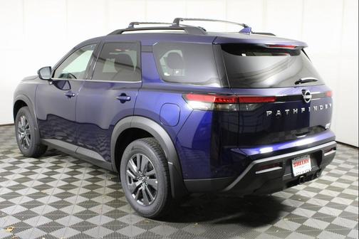 2025 Nissan Pathfinder SV 4WD