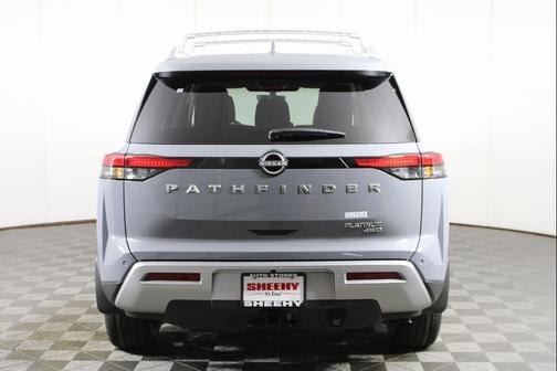 2025 Nissan Pathfinder Platinum 4WD