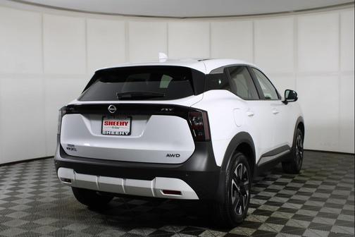 2025 Nissan Kicks SV
