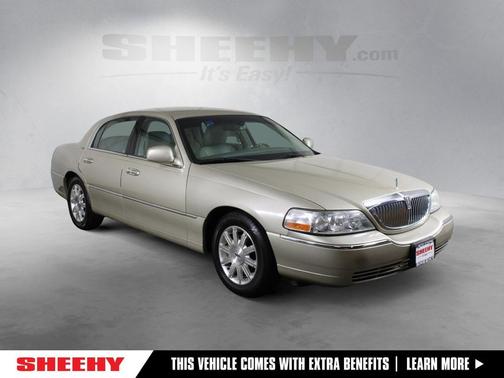 2011 Lincoln Town Car Signature