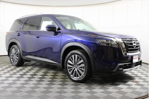 2025 Nissan Pathfinder SL 4WD