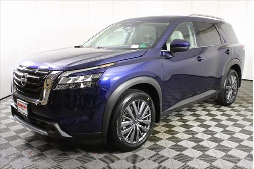 2025 Nissan Pathfinder SL 4WD