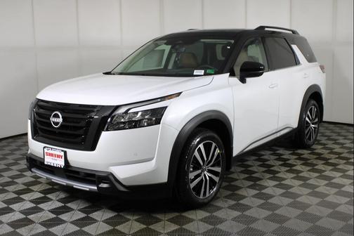 2025 Nissan Pathfinder Platinum 4WD