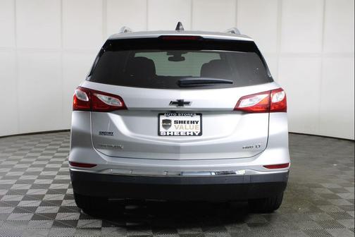 Silver Ice Metallic 2021 Chevrolet Equinox 1LT