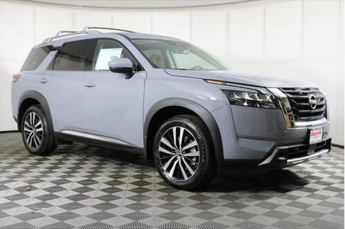 2025 Nissan Pathfinder Platinum 4WD