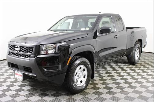 2025 Nissan Frontier S