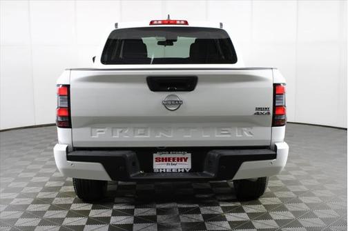 2025 Nissan Frontier SV