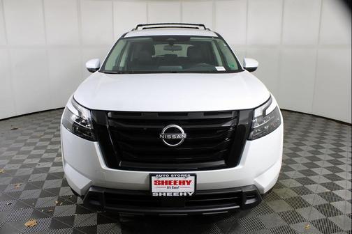 2025 Nissan Pathfinder SV 4WD