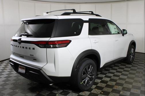 2025 Nissan Pathfinder SV 4WD