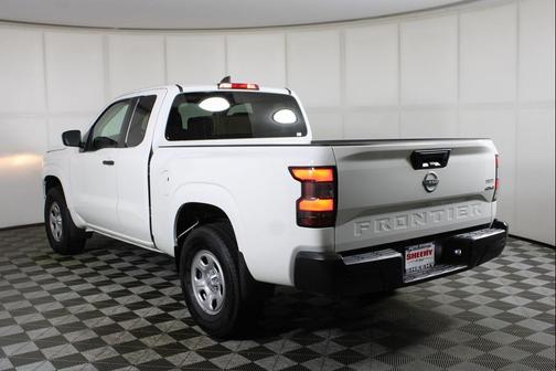 2025 Nissan Frontier S