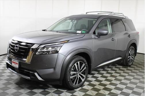 2025 Nissan Pathfinder Platinum 4WD