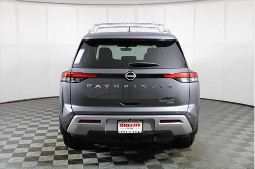 2025 Nissan Pathfinder Platinum 4WD