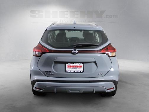 2022 Nissan Kicks SV