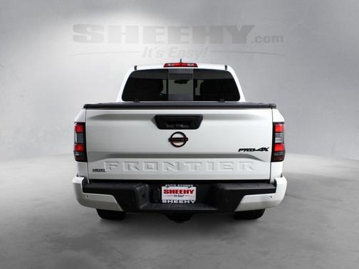 2024 Nissan Frontier PRO-4X