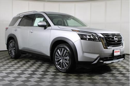 2025 Nissan Pathfinder SL 4WD