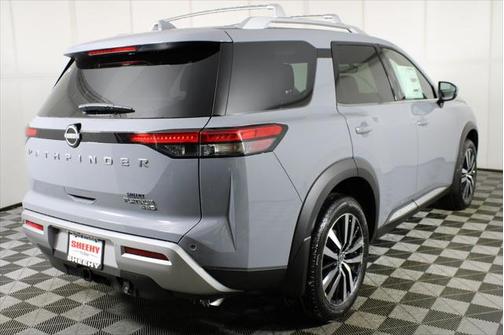 2025 Nissan Pathfinder Platinum 4WD