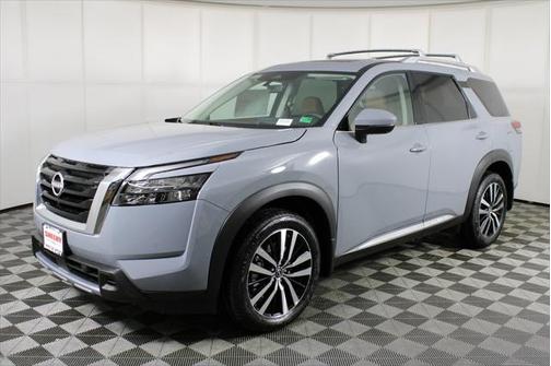 2025 Nissan Pathfinder Platinum 4WD