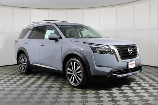 2025 Nissan Pathfinder Platinum 4WD
