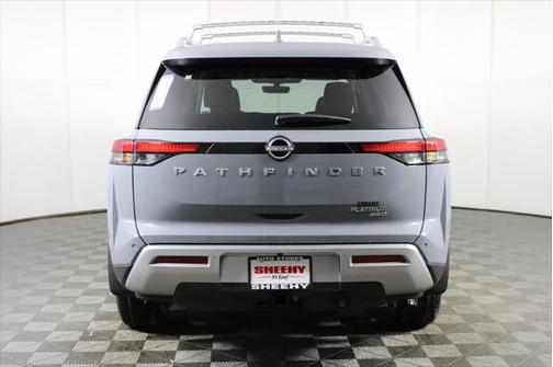 2025 Nissan Pathfinder Platinum 4WD