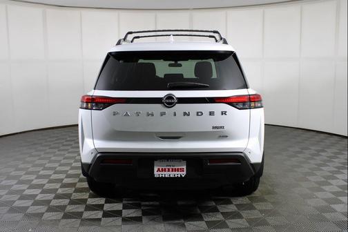 2025 Nissan Pathfinder SV 4WD