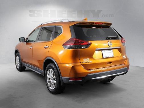 2018 Nissan Rogue SV