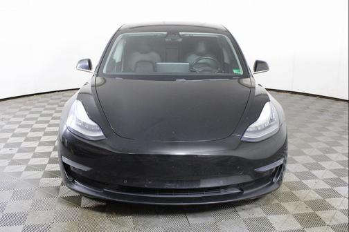 2019 Tesla Model 3 Standard Range