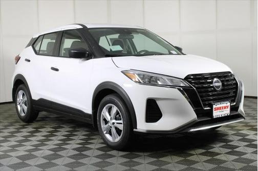 2025 Nissan Kicks S