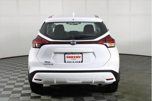 2025 Nissan Kicks S