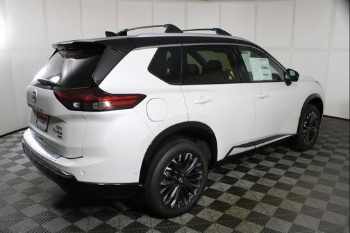 2025 Nissan Rogue Platinum