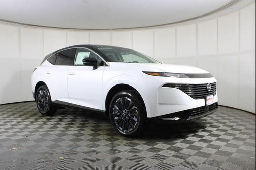 White Pearl 2026 Nissan Murano Platinum