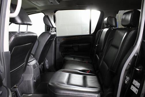 2010 Nissan Armada Platinum