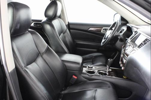 2015 Nissan Pathfinder SL