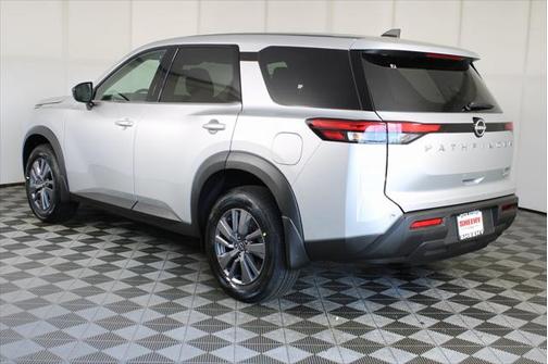 2025 Nissan Pathfinder S 4WD