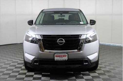 2025 Nissan Pathfinder S 4WD