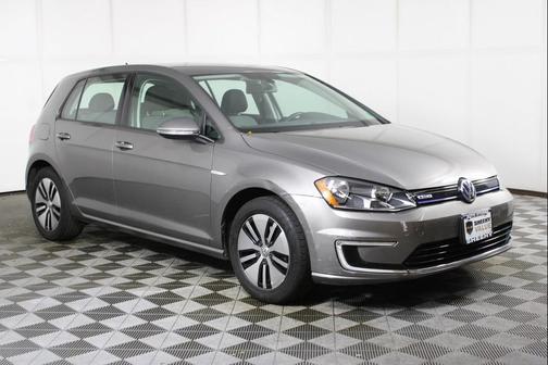 2016 Volkswagen e-Golf SE