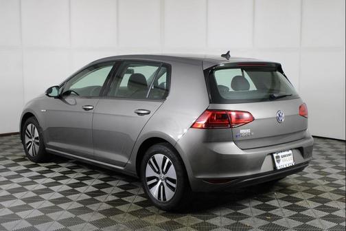 2016 Volkswagen e-Golf SE