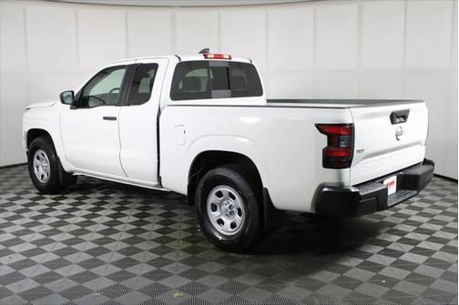 2025 Nissan Frontier S