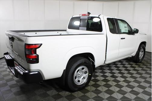 2025 Nissan Frontier S