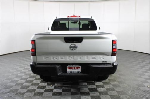 2025 Nissan Frontier S