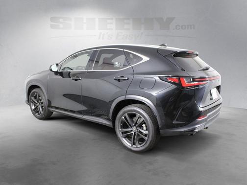 2022 Lexus NX 450h+ Luxury