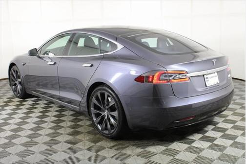 2021 Tesla Model S Long Range