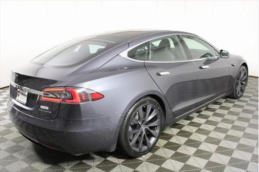 2021 Tesla Model S Long Range