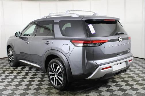 2025 Nissan Pathfinder Platinum 4WD